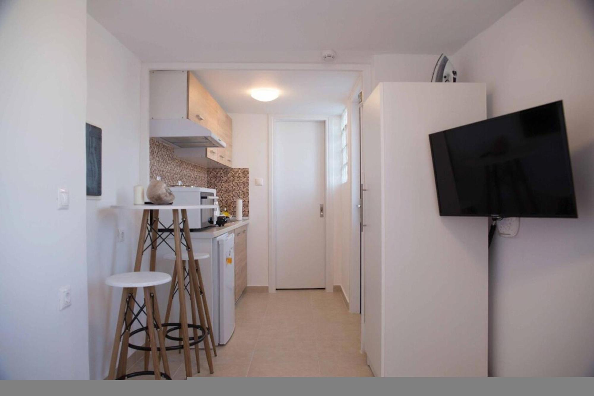 Aimou Studio's Apartment's * El Pireo