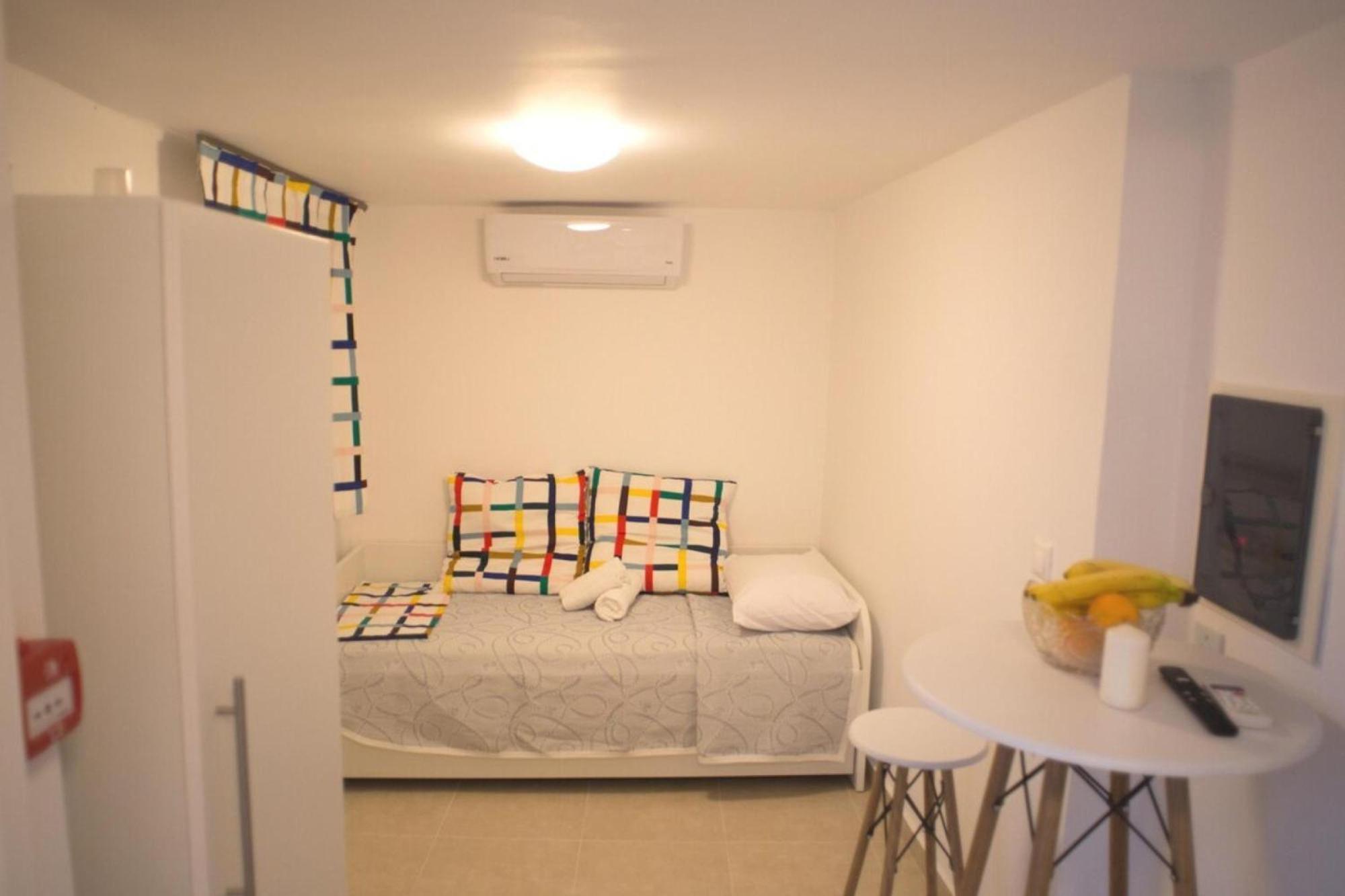 Aimou Studio's Apartment's