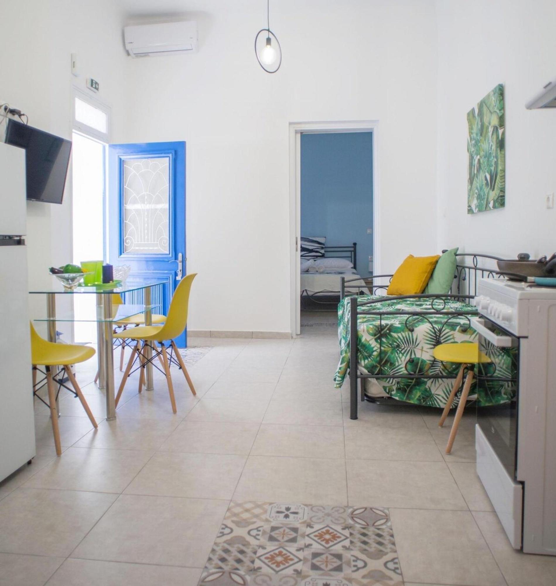 Aimou Studio's Apartment's *