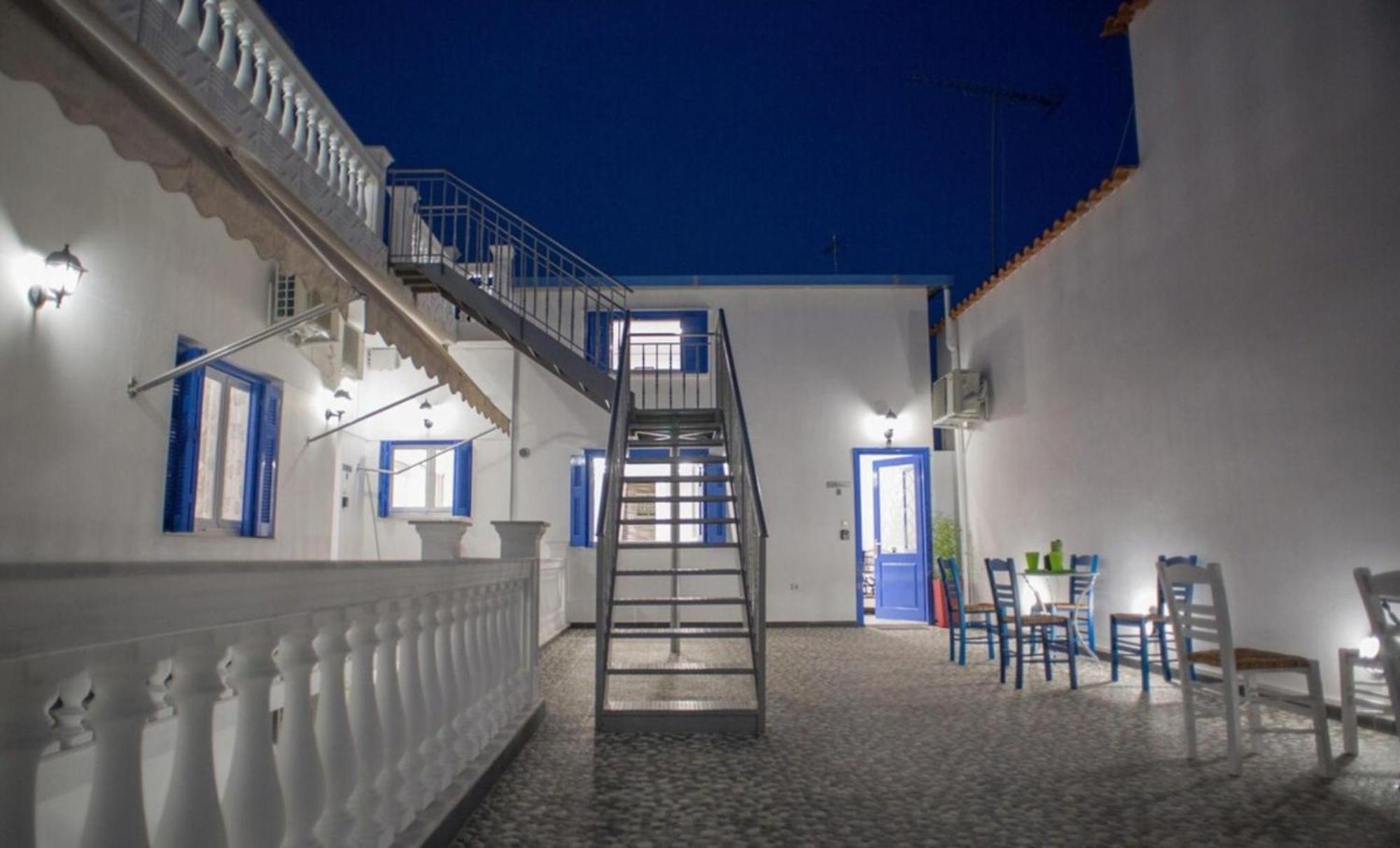 Aimou Studio's Apartment's Piraeus
