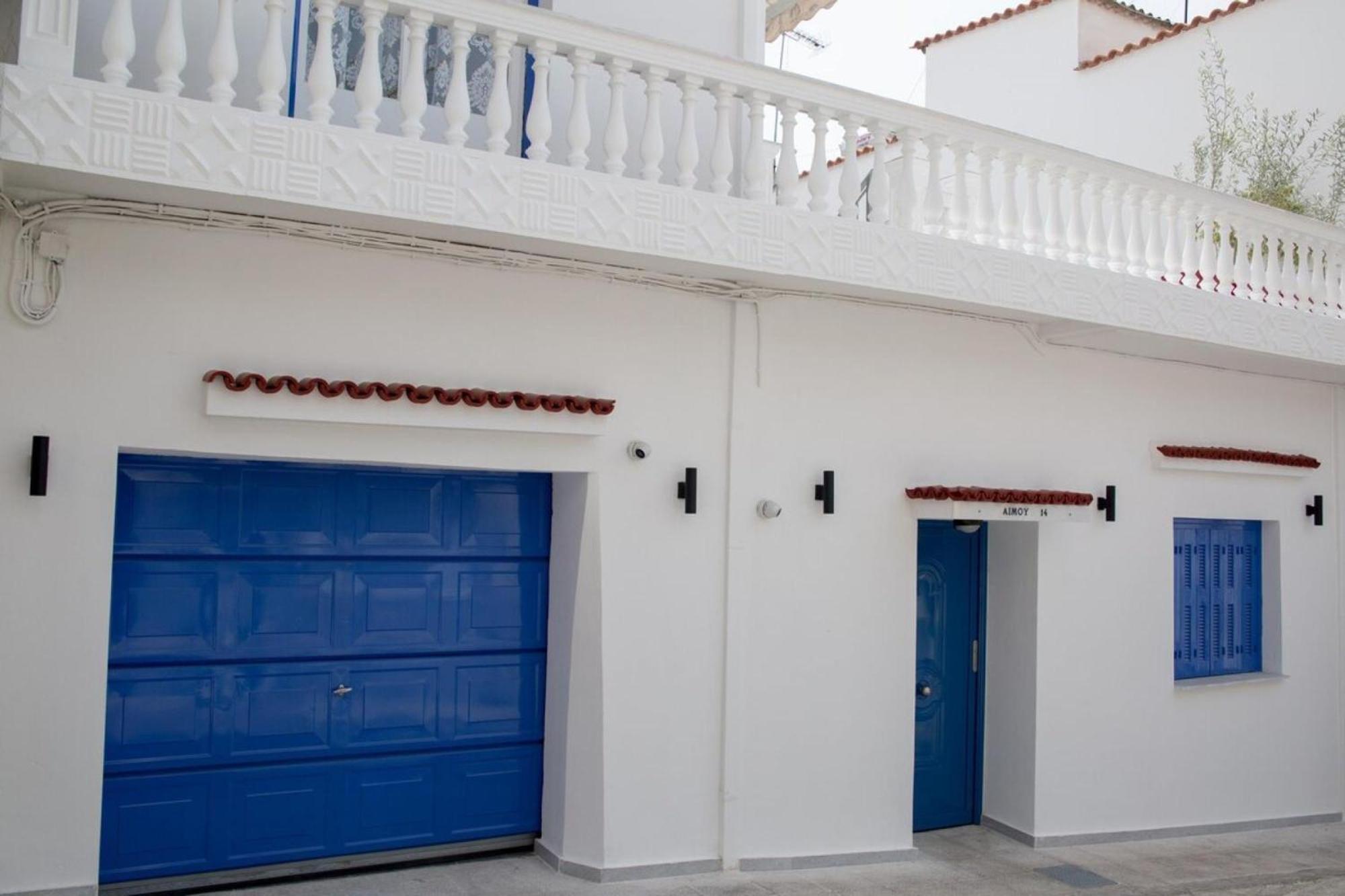 Aimou Studio's Apartment's * Piraeus